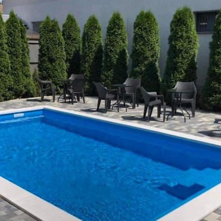 Hotel Brill Orosháza מראה חיצוני תמונה