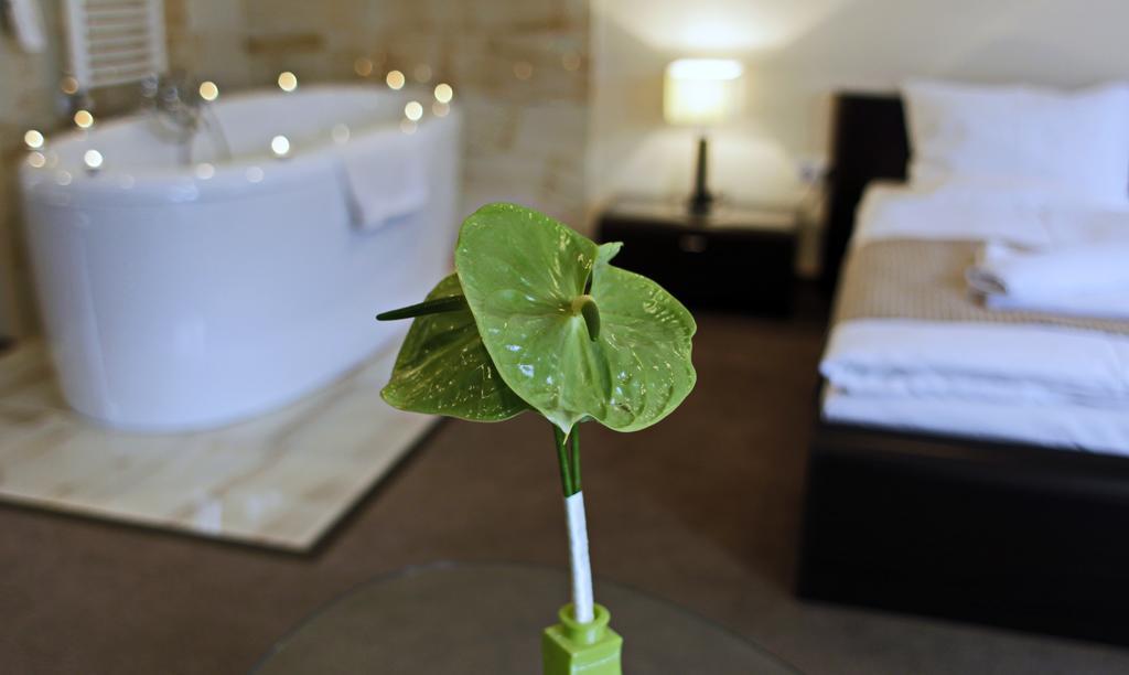 Hotel Brill Orosháza מראה חיצוני תמונה