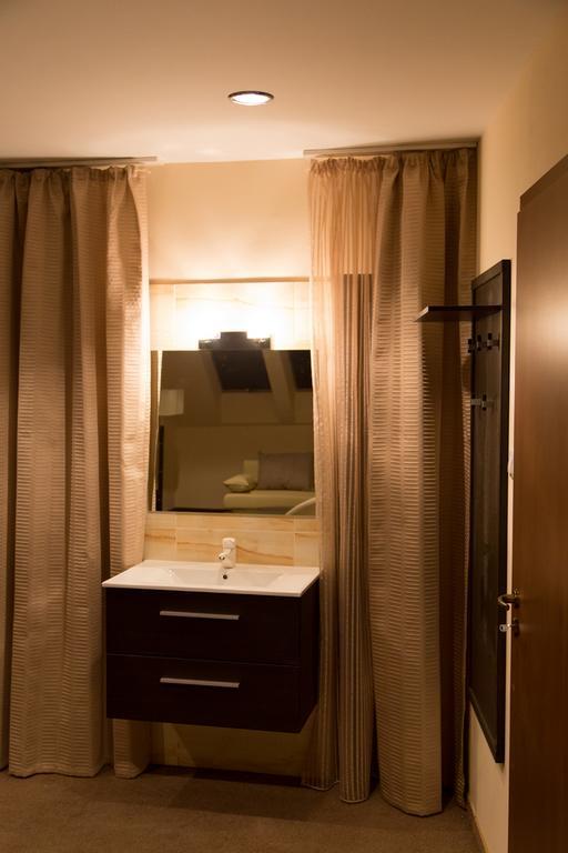 Hotel Brill Orosháza מראה חיצוני תמונה